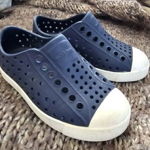 Native Slip-On Shoes Sz 8c